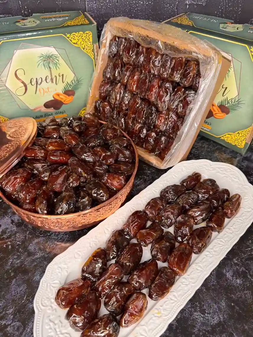 خواص خرما چیست؟ فواید، مضرات و بهترین روش مصرف خرما؛ از چای و رژیم آب تا افراد ممنوع‌المصرف